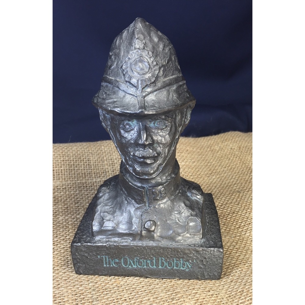 Bristol Laboratories The Oxford Bobby Tegopen Pharma Advertising Resin Bust